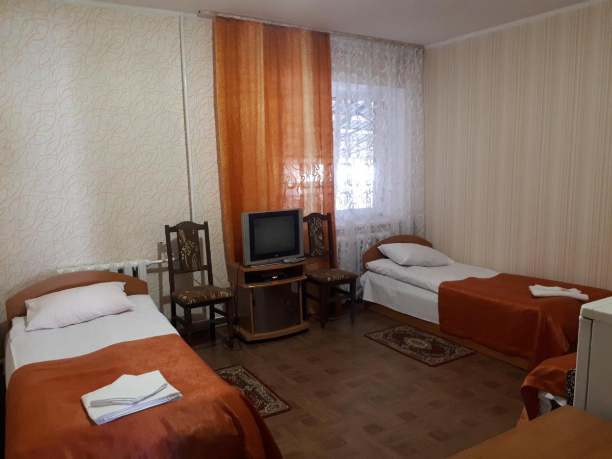 Hotel Gostynnyi Dvir Sharhorod Zewnętrze zdjęcie